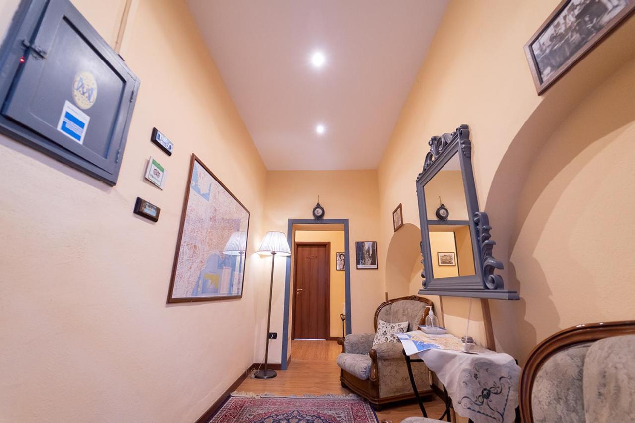 Medina H. Napoli Centro, By Clapa Group Hotel Bagian luar foto