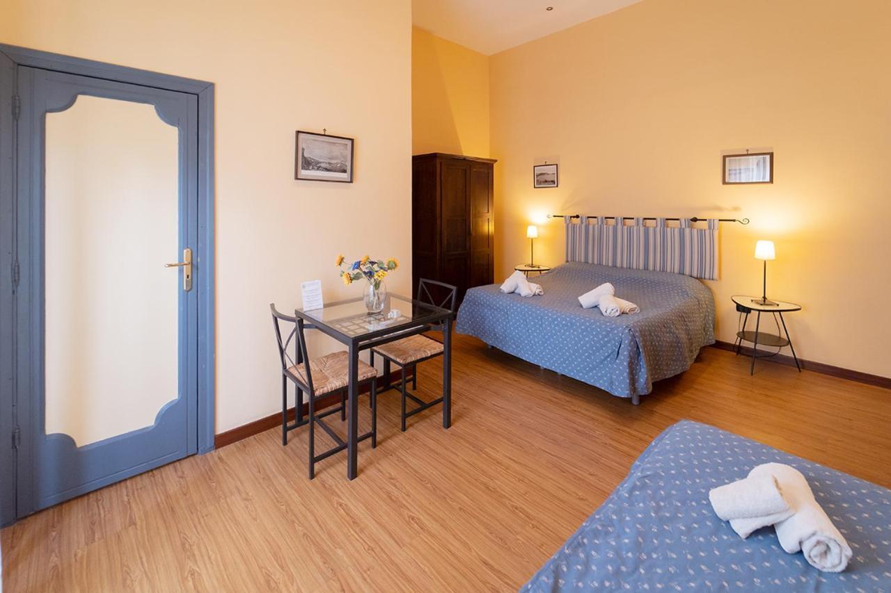Medina H. Napoli Centro, By Clapa Group Hotel Bagian luar foto