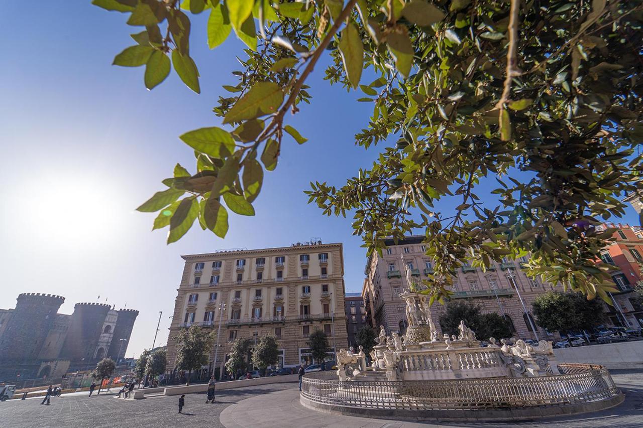 Medina H. Napoli Centro, By Clapa Group Hotel Bagian luar foto
