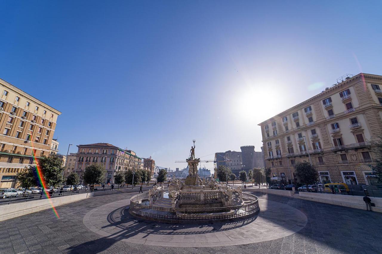 Medina H. Napoli Centro, By Clapa Group Hotel Bagian luar foto