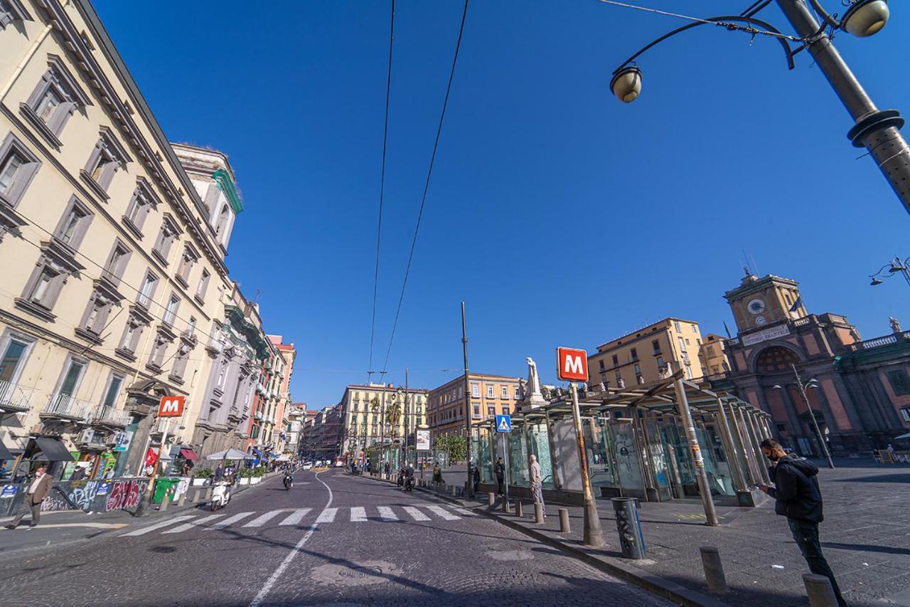 Medina H. Napoli Centro, By Clapa Group Hotel Bagian luar foto
