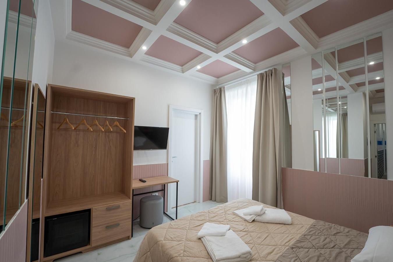 Medina H. Napoli Centro, By Clapa Group Hotel Bagian luar foto