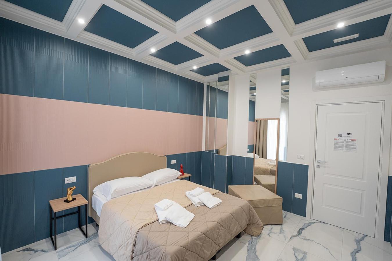 Medina H. Napoli Centro, By Clapa Group Hotel Bagian luar foto