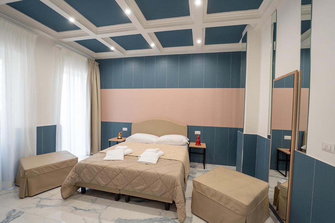 Medina H. Napoli Centro, By Clapa Group Hotel Bagian luar foto